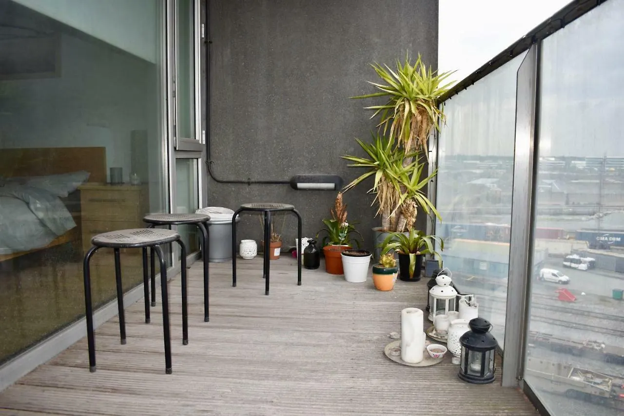 Bright 2 Bedrooms Apartment Near The 3 Arena Δουβλίνο